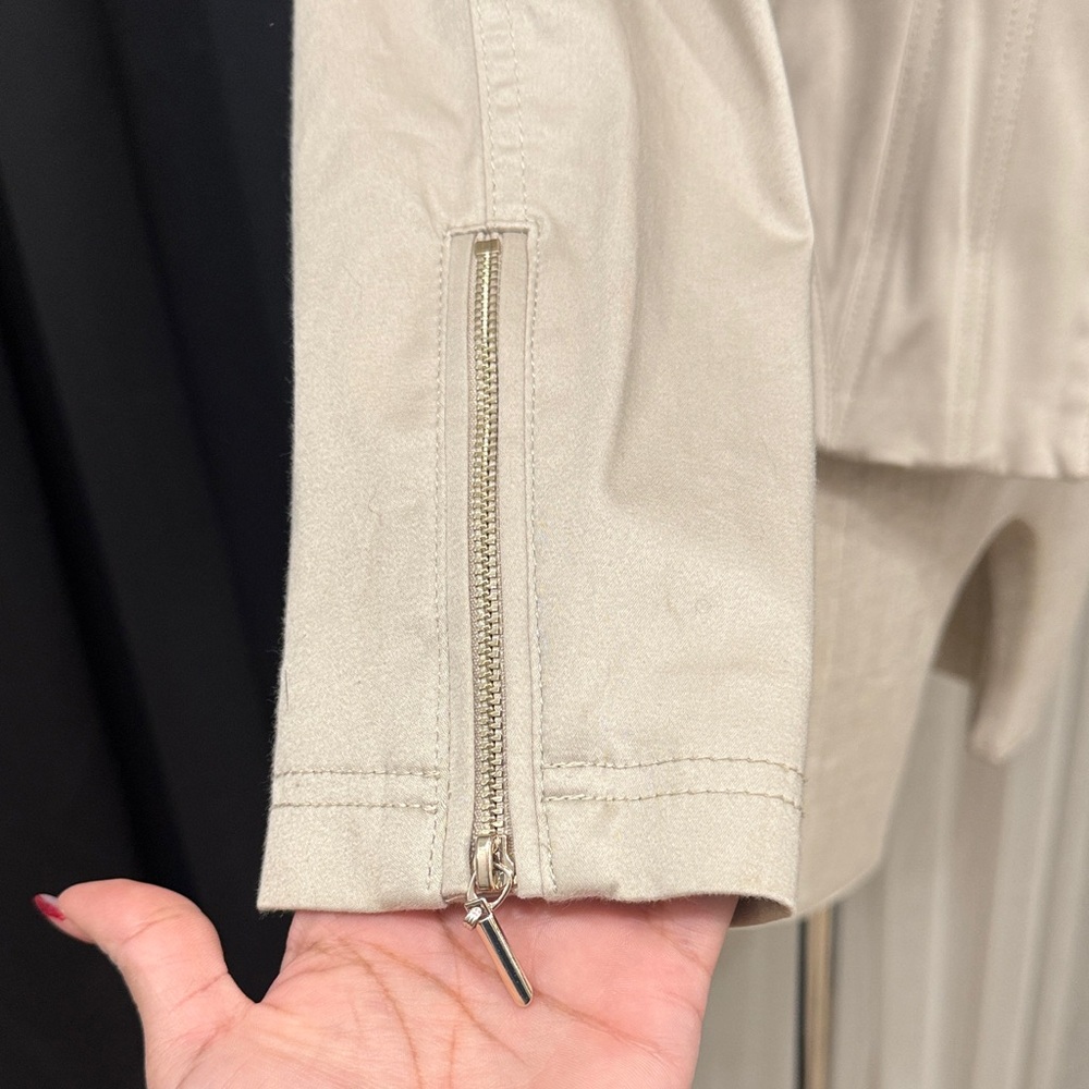 Beige Jacket - image 3